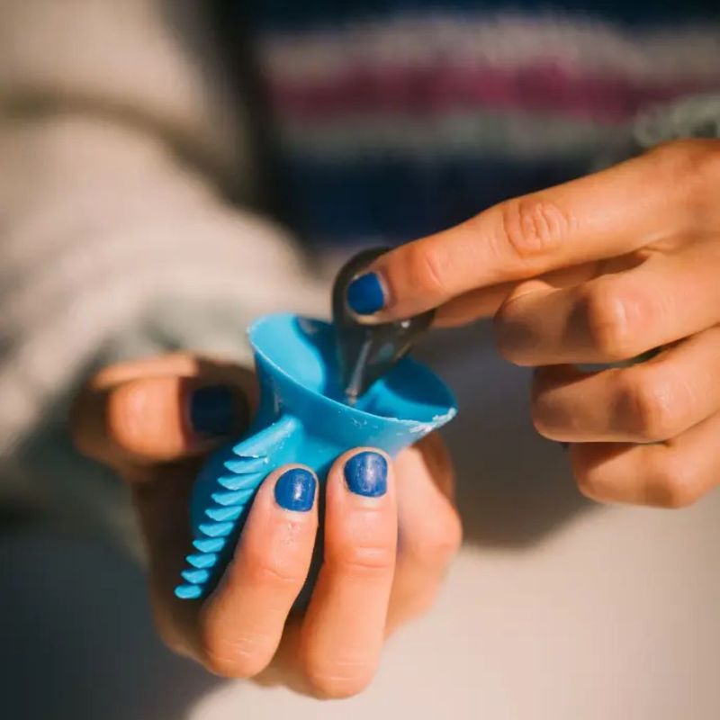 Surflogic Dino Surf Wax Scraper & Comb - Black